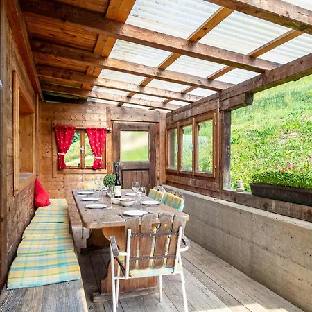 Zaustoi Altes Haus Apartman *