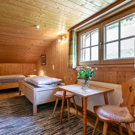 Zaustoi Altes Haus Appartement *