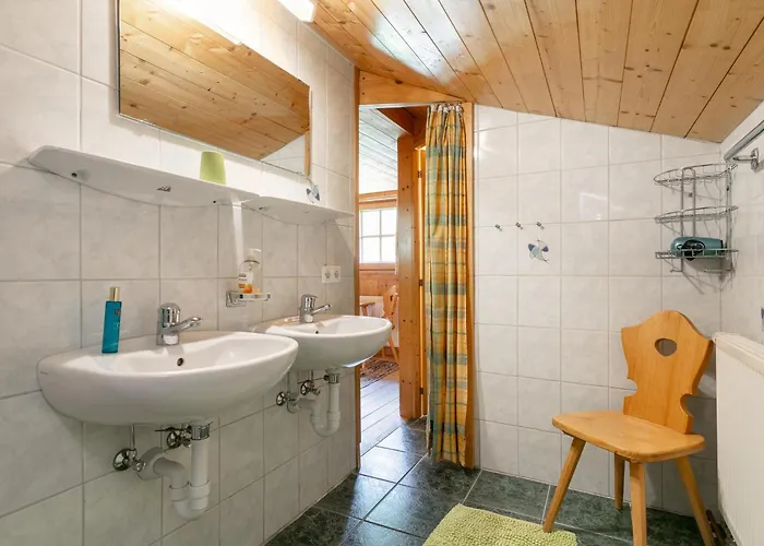 Zaustoi Altes Haus *